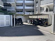 バイク駐車場
