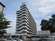 「静かな環境で落ち着いて暮らしたい人にぴったりのアパート」という印象です。日吉台の住環境の良さも相まって、長く住みやすい物件です