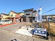 安心の学チカです！買い物施設も徒歩圏内に充実した立地で、子育て世帯から老後まで安心して過ごせます！(2026年4月撮影)※リフォーム後写真