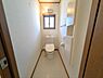 トイレ：収納付きなのでトイレットペーパーやちょっとした掃除用具も仕舞えます！（2026年6月撮影）