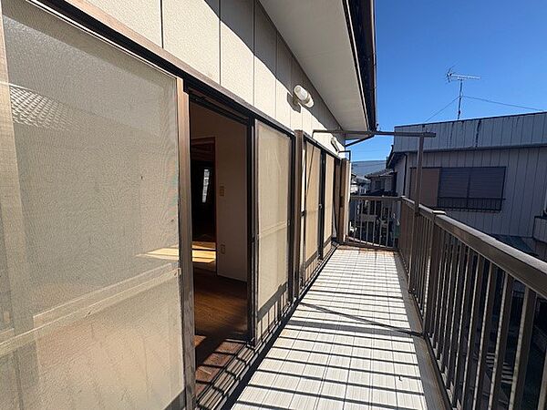 バルコニー