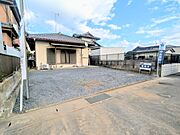 【外観】並列駐車3台可能♪来客時も安心です！！（2025.12月撮影）
