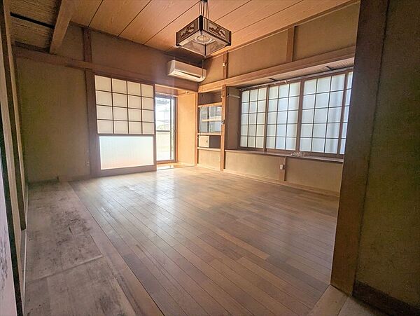 洋室を拡大表示