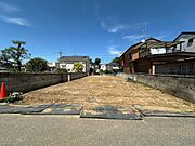南側道路からの撮影。日当たり良好です♪
