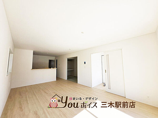 リビング/ダイニングを拡大表示
