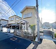 近隣にスーパーがあり生活環境の整った住宅街です。