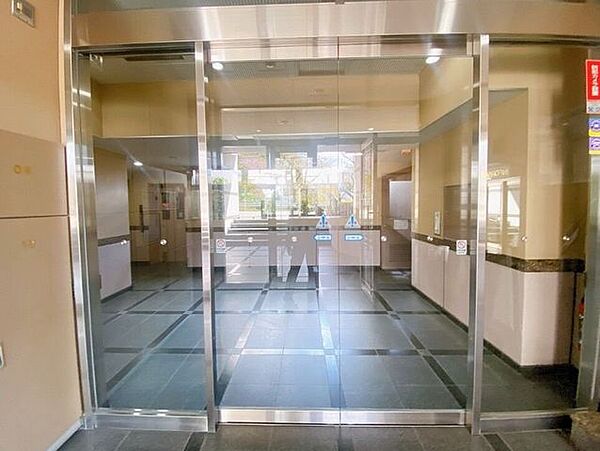 エントランスを拡大表示