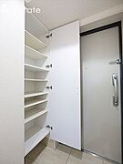 シューズボックス
