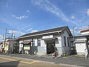 平群駅まで400メートル