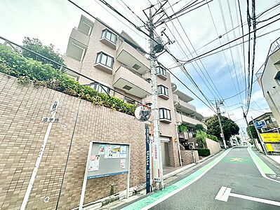 外観:飽きのこないシンプルモダンな外観です。 外観:飽きのこないシンプルモダンな外観です。