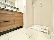 十分な広さの脱衣所。