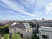 陽当たり・通風・開放感に恵まれた環境です。