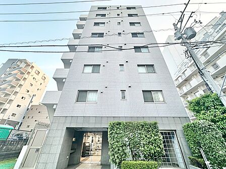 飽きのこないシンプルモダンな外観です。