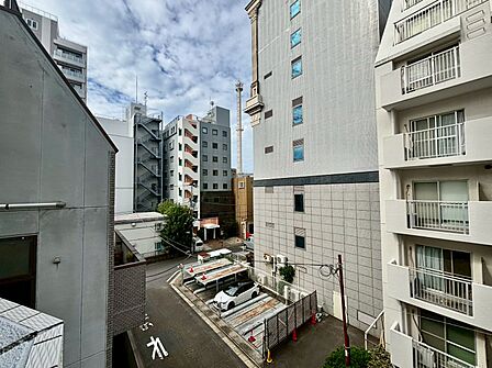 眺望や窓からの景色が良いと、家で過ごす時間も快適です。