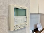 見やすい画面で操作しやすい給湯パネル。