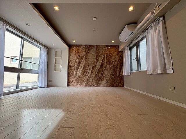 リビング/ダイニング 港区高輪2丁目1-4