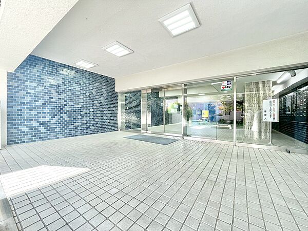 エントランスを拡大表示