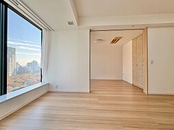 通風・採光に優れ、心地よい光と風が溢れています。