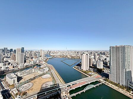陽当たり・通風・開放感に恵まれた環境です。