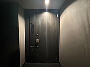 清潔感のある落ち着いた雰囲気の玄関です。