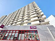 飽きのこないシンプルモダンな外観です。