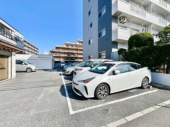 駐車スペースが...