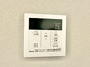 見やすい画面で操作しやすい給湯パネル。