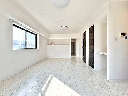 落ち着いた雰囲気に包まれて、伸びやかな空間。