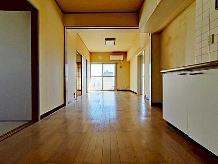 充実した生活は伸びやかな居室空間から始まります。