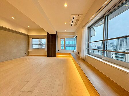 落ち着いた雰囲気に包まれて、伸びやかな空間。
