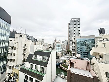 眺望や窓からの景色が良いと、家で過ごす時間も快適です。