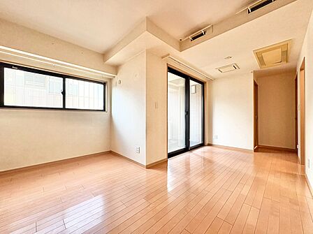 通風・採光に優れ、心地よい光と風が溢れています。