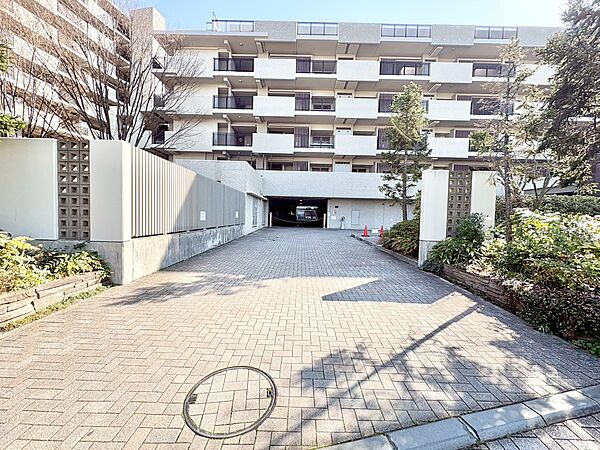 エントランスを拡大表示