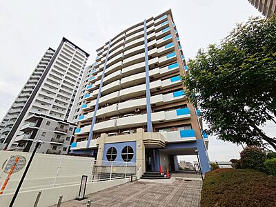 外観:飽きのこないシンプルモダンな外観です。 外観:飽きのこないシンプルモダンな外観です。