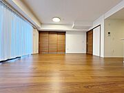 シンプルな内装と偏り過ぎないデザインで統一しました。