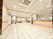 館内は静寂な中が保たれており、管理が行き届いている印象を受けました。
