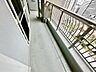 バルコニー：朝の澄んだ空気や、夕方に吹く清々しい風を感じられるバルコニー。