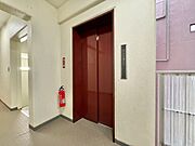 エレベーター完備のため荷物が多くなっても安心。