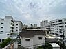 バルコニー：眺望や窓からの景色が良いと、家で過ごす時間も快適です。