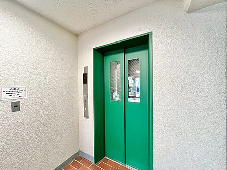 エレベーター完備のため荷物が多くなっても安心。