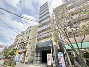 飽きのこないシンプルモダンな外観です。