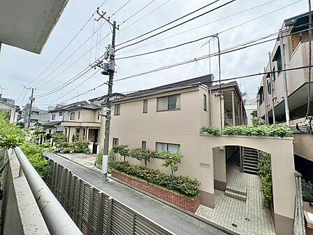 眺望や窓からの景色が良いと、家で過ごす時間も快適です。