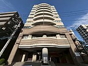 飽きのこないシンプルモダンな外観です。
