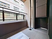 朝の澄んだ空気や、夕方に吹く清々しい風を感じられるバルコニー。