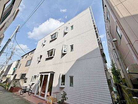 忙しく過ぎゆく日常を置き去るほど、ゆったりした時間が流れる住環境。