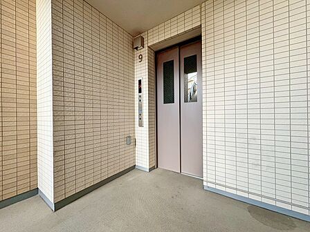 エレベーター完備のため荷物が多くなっても安心。