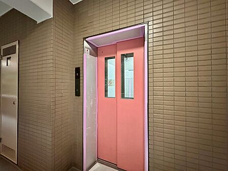エレベーター完備のため荷物が多くなっても安心。