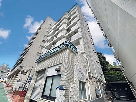 飽きのこないシンプルモダンな外観です。