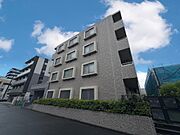 忙しく過ぎゆく日常を置き去るほど、ゆったりした時間が流れる住環境。