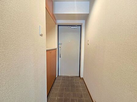 安らぎに満ちた空間がここから始まります。※リフォーム前の写真です。